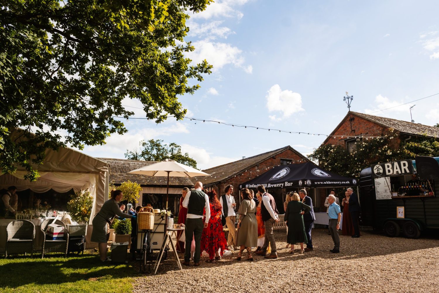 Horsebox Bar Wedding Bar
